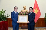 ວາລະສານ ຍ ກສະໄໝ ອວຍພອນ ສະຖານທ ດ ສປປ ລາວ ປະຈຳ ຫວຽດນາມ ເນ ອງໃນໂອກາດສະເຫ ມສະຫ ອງວ ນຊາດ ຂອງ ສປປ ລາວ ຄ ບຮອບ 45 ປ