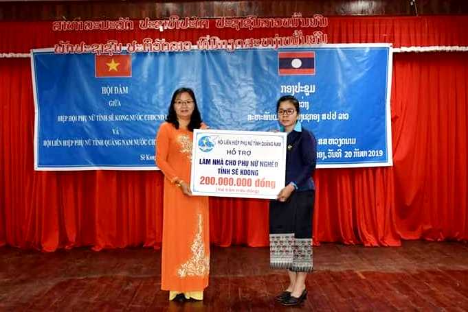 ສະຫະພັນແມ່ຍິງແຂວງກ້ວາງນາມ ຢ້ຽມຢາມ ແລະ ເຮັດວຽກ ຢູ່ແຂວງເຊກອງ