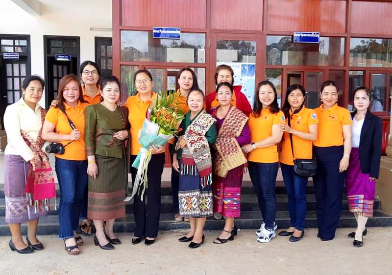 ສະຫະພັນແມ່ຍິງແຂວງກ້ວາງນາມ ຢ້ຽມຢາມ ແລະ ເຮັດວຽກ ຢູ່ແຂວງເຊກອງ