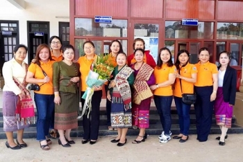 ສະຫະພັນແມ່ຍິງແຂວງກ້ວາງນາມ ຢ້ຽມຢາມ ແລະ ເຮັດວຽກ ຢູ່ແຂວງເຊກອງ