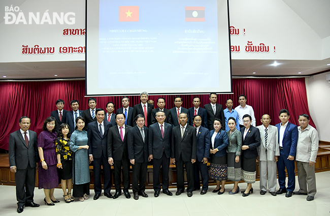 ນະຄອນ ດານັງ ໄດ້ຮ່ວມເດີນທາງ ແລະ ແບ່ງປັນຄວາມຫຍຸ້ງຍາກໃຫ້ແຂວງອັດຕະປືພັດທະນາຢ່າງດີຂຶ້ນ