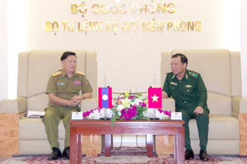 ສືບຕໍ່ເພີ່ມທະວີການຄຸ້ມຄອງຊາຍແດນຫວຽດນາມ - ລາວ ໃຫ້ນັບມື້ນັບແໜ້ນແຟ້ນ ແລະ ພັດທະນາ