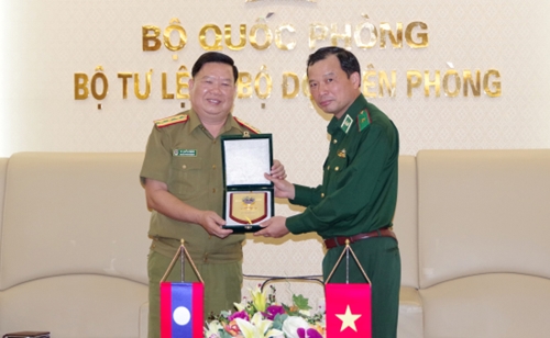 ສືບຕໍ່ເພີ່ມທະວີການຄຸ້ມຄອງຊາຍແດນຫວຽດນາມ - ລາວ ໃຫ້ນັບມື້ນັບແໜ້ນແຟ້ນ ແລະ ພັດທະນາ