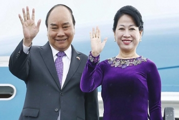 ທ່ານນາຍົກລັດຖະມົນຕີຫວຽດນາມ ຫງວຽນ ຊວນ ຟຸກ ເຂົ້າຮ່ວມກອງປະຊຸມສຸດຍອດອາຊຽນ ຄັ້ງທີ 35