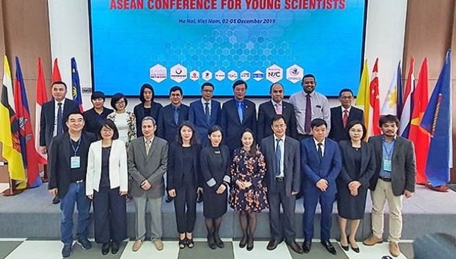 ກອງ​ປະຊຸມ​ບັນດາ​ນັກວິທະຍາສາດໜຸ່ມ ອາຊຽນ 2019