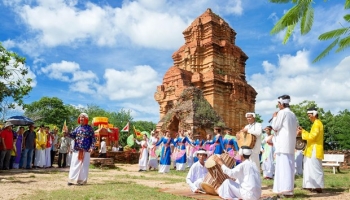 អភិរក្សនិងពង្រឹងវប្បធម៌របស់ជនជាតិចាម