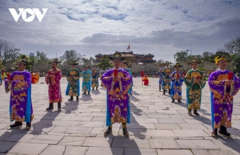 ទិដ្ឋភាពនៃពិធីគាល់ស្ដេចនៅថ្ងៃទី ១ នៃបុណ្យតេតប្រពៃណីជាតិនៅក្នុងព្រះបរមរាជវាំង