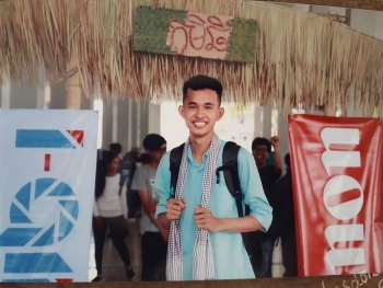 អនុប្រធានសមាគមនិស្សិតកម្ពុជានៅវៀតណាមកំពុងសិក្សានៅសាកលវិទ្យាល័យសំណង់