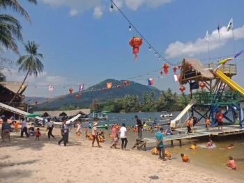 ក្រសួងទេសចរណ៍៖ ក្នុងឱកាសបុណ្យចូលឆ្នាំចិននេះ ភ្ញៀវទេសចរសម្រុក​ទៅលេងខេត្តកំពតមានចំនួន ២៣ ២៧៨ នាក់