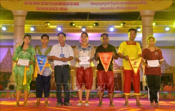 មហោស្រពវប្បធម៌ កីឡានិងទេសចរណ៍ជនរួមជាតិខ្មែរខេត្ត An Giang លើកទី១២ បានប្រារព្ធយ៉ាងឧិឡារិក