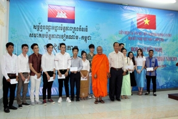 ប្រជាជនខ្មែរនៅទីក្រុង Can Tho ទទួលអំណរបុណ្យចូលឆ្នាំថ្មីយ៉ាងអធិកអធម