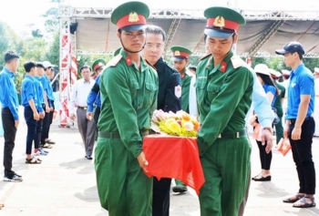 អដ្ឋិធាតុយុទ្ធជនពលីចំនួន ១៦ នាក់ នៅកម្ពុជាត្រូវបានធ្វើមាតុភូមិនិវត្តន៍ទៅប្រទេសវៀតណាមវិញ