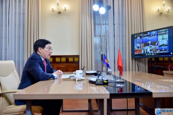 ឧបនាយករដ្ឋមន្រ្តីលោក Pham Binh Minh អញ្ជើញចូលរួមកិច្ចប្រជុំពិសេសតាមអ៊ិនធឺរណែតអាស៊ាន - អាមេរិកស្តីពី COVID -19