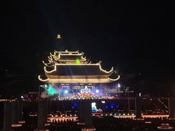 ពិធីបុណ្យបណ្តែប្រទីពអធិស្ឋានសូមសន្តិភាពសម្រាប់ពិភពលោកក្នុងឱកាសប្រារព្ធមហាពិធីបុណ្យ Vesak  2019