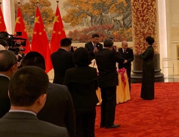 ប្រធានរដ្ឋចិន លោក Xi Jinping  រៀបចំពិធីចម្រើនព្រះវស្សាថ្វាយព្រះមហាក្សត្រខ្មែរ