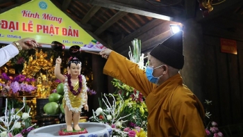 ពិធីបុណ្យវិសាខបូជា និងការបង្រៀនរបស់ព្រះពុទ្ធលើសាមគ្គីភាពនិងការរួបរួមគ្នា ក្នុងសង្គម