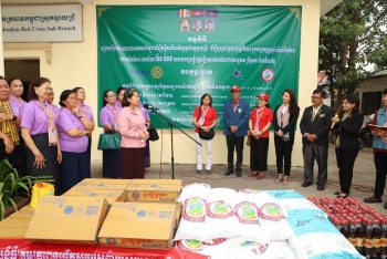 ឧបនាយករដ្ឋមន្ដ្រី ម៉ែន សំអន រំលឹកប្រជាពលរដ្ឋទាំងអស់ ត្រូវបន្តការប្រយ័ត្នចំពោះជំងឺ COVID-19