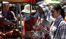 រាជ​រដ្ឋាភិបាល​ចាប់​ផ្ដើម​ផ្ដល់​ប្រាក់​ឧបត្ថម្ភ​ដល់​កម្មករ​និយោជិត​