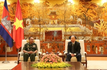 ទីក្រុងហាណូយនិងទីក្រុងភ្នំពេញ (កម្ពុជា) ជំរុញទំនាក់ទំនងមិត្តភាពដ៏ល្អប្រពៃ