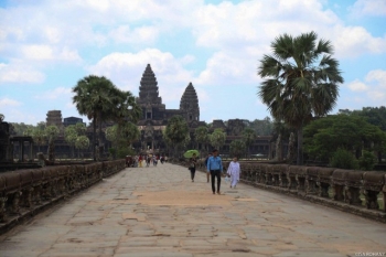 យៈពេល៥ខែ ឆ្នាំនេះ រមណីយដ្ឋានអង្គរ រកចំណូលបានតែជាង១៨លានដុល្លារ ធ្លាក់ជាង៦០ភាគរយ