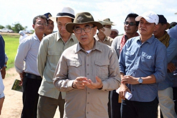 ត្រឹមថ្ងៃទី១៧ ខែមិថុនា ការបង្កបង្កើនផលស្រូវរដូវវស្សាទូទាំងប្រទេស សម្រេចបានជាង១.៣លានហិកតាស្មើ៥៣% ខណៈការនាំចេញកសិផលមានជាង៣លានតោន !