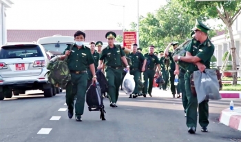 ពង្រឹងកម្លាំងបង្ការនិងប្រយុទ្ធប្រឆាំងនឹងជំងឺរាតត្បាត COVID -19 នៅតាមព្រំដែនវៀតណាម - កម្ពុជា