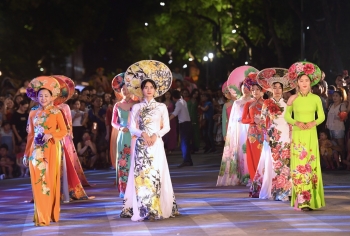 សិល្បៈវប្បធម៌សម្តែងតាមដងផ្លូវ "រដ្ឋធានី Ha Noi - គោលដៅពណ៌បៃតង"
