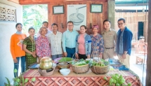 ការធ្វើ​នំ​បញ្ចុក ជា​របរ​ប្រពៃណី​មួយ​របស់​ពលរដ្ឋ​ភូមិ​ព្រះ​ដាក់
