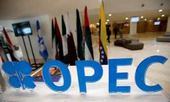 តម្លៃ​ប្រេង​​កើន​លើស២% ខណៈ OPEC ពង្រីក​ការ​កាត់​បន្ថយ​ការ​ផ្គត់ផ្គង់​ប្រេង