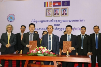 ក្រសួងប្រៃសណីយ៍ និងក្រុមហ៊ុន Viettel ចុះអនុស្សរណៈយោគយល់គ្នា ដើម្បីអភិវឌ្ឍន៍បច្ចេកវិទ្យាព័ត៌មាន និងទូរគមនាគមន៍ឱ្យកាន់តែប្រសើឡើង