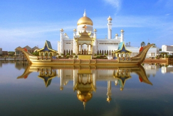 សមគម មិត្តភាព វៀតណាម - ឡាវ ធ្វើដំណើរទស្សនកិច្ចមកកាន់បេតុភូមិនៃលោកប្រធាន Souphanouvong