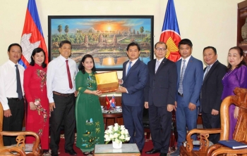 សម្ព័ន្ធអង្គការមិត្តភាពទីក្រុង Can Tho រួមចំណែកក្នុងការជំរុញទំនាក់ទំនងមិត្តភាពប្រពៃណីវៀតណាម - កម្ពុជា