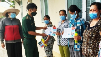 ខេត្ត An Giang ៖ សកម្មភាពជាច្រើនបានចាប់ផ្តើម “ខែ លើកកម្ពស់នៃការឃោសនាអំពីការប្រឆាំងនឹង Covid-19” ។