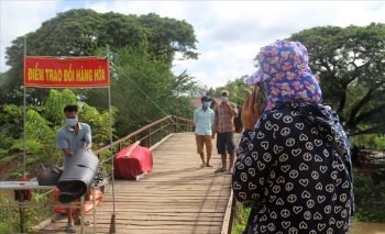 លក្ខណៈពិសេសនៃទីផ្សារ«គ្មានការប៉ះពាល់» នៅតាមព្រំដែនវៀតណាម - កម្ពុជា