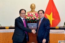កូរ៉េខាងត្បូង - អាស៊ាន៖ ធ្វើការរួមគ្នាឆ្ពោះទៅរកចក្ខុវិស័យសហគមន៍ប្រកបដោយសន្តិភាពវិបុលភាពនិងប្រកាន់ប្រជាជនជាស្នូរ