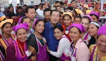 ក្រសួងការងារ ប្រកាសឲ្យគ្រឹះស្ថាន និងសហគ្រាសទាំងអស់ អនុញ្ញាតឲ្យកម្មករឈប់សម្រាក ៤ថ្ងៃ ដោយបើកប្រាក់ឈ្នួលមុន ក្នុងឱកាសបុណ្យភ្ជុំបិណ្ឌ