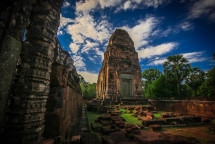 ប្រវត្តិប្រាសាទប្រែរូបដែលកសាង​ឡើង នៅចុងសតវត្សរ៍ទី ១០ ក្នុងគ.ស. ៩៦១