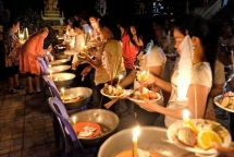 តើការបោះបាយបិណ្ឌក្នុងពិធីបុណ្យភ្ជុំបិណ្ឌនេះ មានអត្ថន័យដូចម្តេច?
