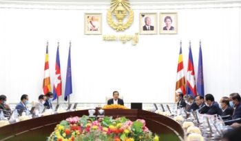 លោកនាយករដ្ឋមន្ត្រី ហ៊ុន សែន អំពាវនាវឱ្យក្រសួងបន្កើនកិច្ចព្រមព្រៀងក្នុងតំបន់