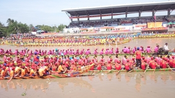 ពិធីបុណ្យអកអំបុកនៅតំបន់វាលទំនាបទន្លេ Cuu Long ឆ្នាំ ២០១៩ - ពង្រីកតម្លៃវប្បធ៌ប្រពៃណីរបស់ជនរួមជាតិខ្មែរ