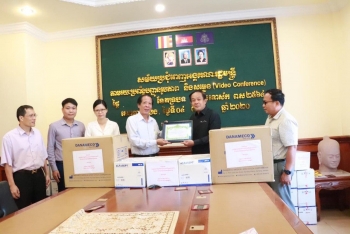 អភិបាលខេត្តបាត់ដំបង (កម្ពុជា) ជួបគណៈកម្មាធិការប្រជាជនទីក្រុងដាណាំង ប្រទេសវៀតណាម