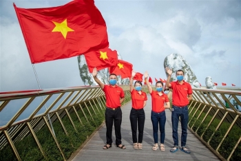អ្នកទេសចរជនជាតិអង់គ្លេសបានចែករំលែកចំណាប់អារម្មណ៍លើកាសែត Telegraph៖ ជំងឺ COVID-១៩ ពិតជាគួរឱ្យខ្លាចណាស់ ប៉ុន្តែខ្ញុំមានអារម្មណ៍ថា មានសុវត្ថិភាពនិងសំណាងដ