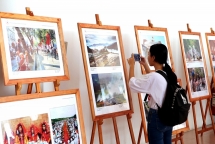 ប្រទេសសមាជិកអាស៊ានទាំង ១០ ណែនាំប្រទេសនិងប្រជាជនរបស់ខ្លួននៅឯពិព័រណ៍នៅខេត្តឡាំដុង(វៀតណាម)