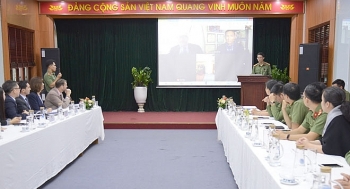 សហរដ្ឋអាមេរិកជួយកម្លាំងអនុវត្តច្បាប់របស់វៀតណាមបំពាក់ចំណេះដឹងភាសាអង់គ្លេស