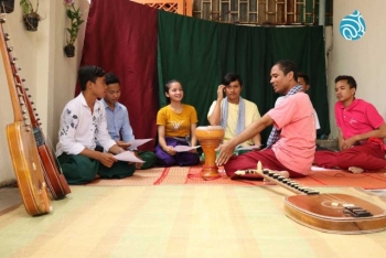 ភាពយន្តឯកសារអំពីសិល្បៈចម្រៀងអាយ៉ៃ