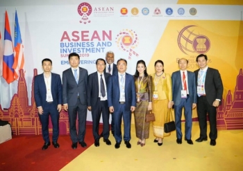 ធនាគារ​ឯកទេស​ ​វីង​ ​(​ខេម​បូ​ឌា​)​ ​លី​មី​ធី​ត​ ​ឈ្នះ​ពានរង្វាន់​ធុរកិច្ច​អាស៊ាន​រយៈពេល​ ​៣​ ​ឆ្នាំ​ជាប់គ្នា​