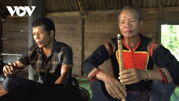 ថែរក្សាពាក្យចាប់ចុងចួនរបស់ជនជាតិ Ede ក្នុងសម័យទំនើប