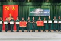 ព្រះរាជាណាចក្រកម្ពុជាបានប្រគល់មេដាយមិត្តភាពដល់មេបញ្ជាការដ្ឋានយោធាខេត្តគៀនយ៉ាង (Kien Giang)