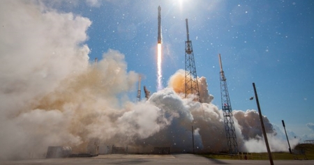 SpaceX произвела запуск ракеты Falcon 9 с секретным спутником