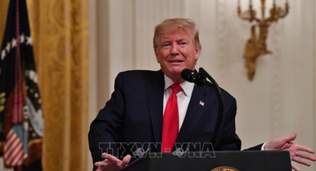 Си Цзиньпин и Трамп обсудили по телефону ситуацию с коронавирусом